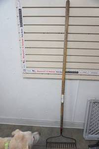 lot 41 image: metal rake