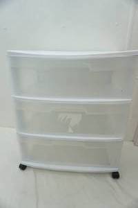 lot 48 image: Sterilite 3 drawer storage cart with wheels