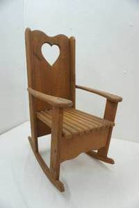 lot 67 image: kids heart rocking chair
