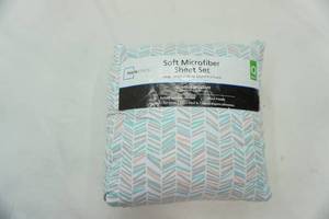lot 84 image: Queen Sheet Set