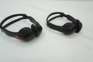 lot 103 image: Wireless Headphones (2ct)