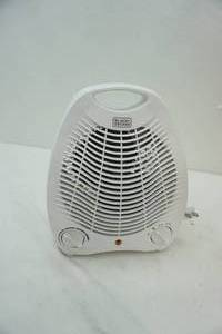 lot 124 image: Black & Decker fan 8x 10.5