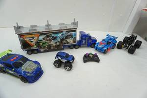 lot 164 image: Monster Jam Toy Lot