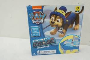 lot 172 image: Dont Drop Chase Action Game (ice picker game)