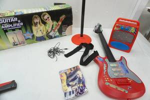 lot 233 image: Kids Guitar & Power Amplifier with Microphone and stand
