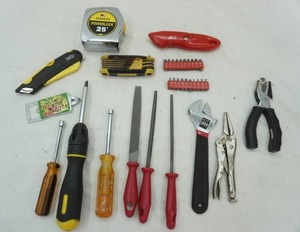 lot 272 image: hand tool lot