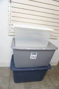 lot 313 image: 3 totes & Lids
