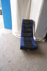 lot 339 image: Blue Gaming Chair