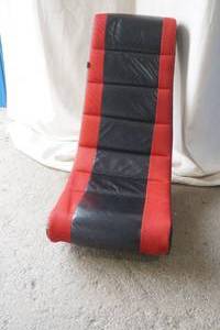 lot 340 image: Red Gaming Chair