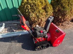 lot 4 image: MTD 8 HP 26 Snow Blower Tested and Runs