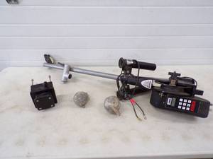 Cannon Magnum 10A Electric Down rigger with 10# and  12# Weights