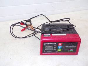 lot 6 image: Centech Battery Charger with Engine Start