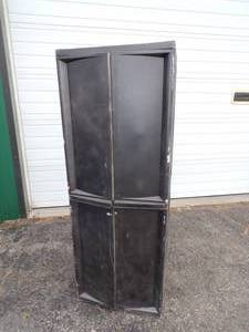 lot 10 image: Plastic Storage Cabinet