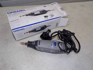 lot 17 image: Dremel Tool