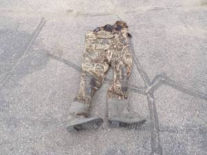 lot 64 image: Scheels Size 11 Waders