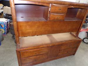 lot 90 image: Wood Cabinet