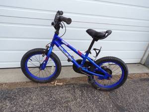 lot 98 image: Kids Bike