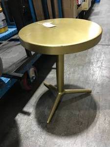 lot 118 image: GOLD TABLE
