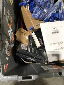 lot 112 image: BOX OF ASSORTED HOUSE NUMBERS
