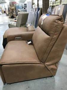 RIGHT ARM RECLINING CHAIR