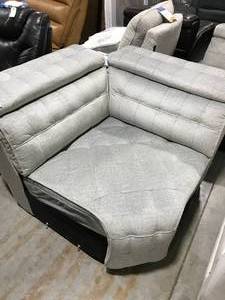 lot 8 image: GRAY CORNER SECTIONAL PIECE