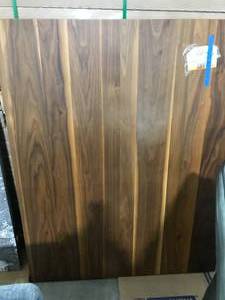 lot 22 image: BEAUTIFUL WOOD TABLE TOP