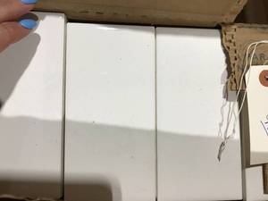 lot 90 image: DALTILE PORCELAIN TILE