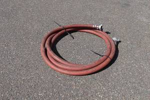lot 15 image: 1 Heavy Duty Air Hose - 25 Section