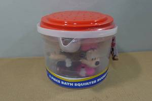 lot 31 image: Disney 5-Piece Bath Squirter Bucket Set