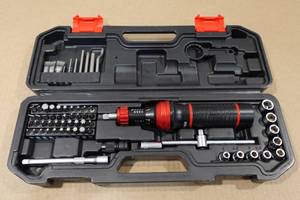 lot 39 image: Vanpo Torque Screwdriver Set