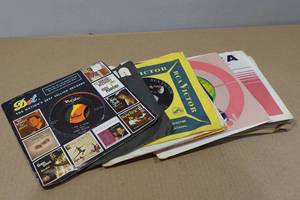 lot 120 image: Assorted 45 RPM Vinyl Records - Bobbie Gentry, The Grass Roots