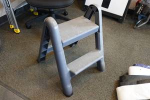 lot 141 image: Folding Step Stool