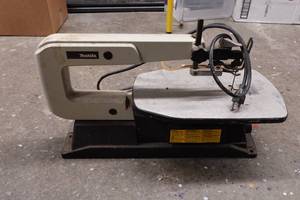 lot 149 image: Makita Scroll Saw