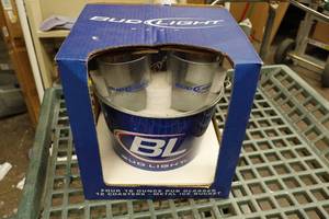 lot 171 image: Bud Light Beer Ice Bucket and Glass Set
