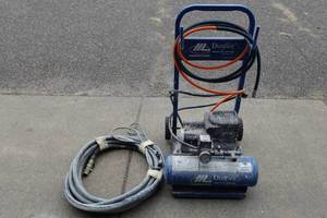 lot 51 image: Marshalltown Duoflex Drywall Texture Sprayer