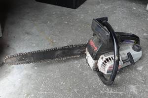 lot 63 image: Craftsman Gas Chainsaw