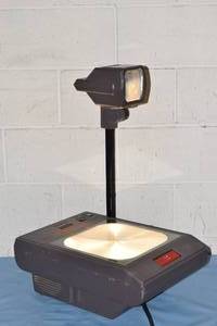 lot 26 image: 3M Model 2100 Overhead Projector