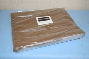 lot 6 image: Backdrop Express 10 x 24 LARGE Video  Photography Back Drop - Color Reversible Muslin Harvest Brown  Brown Bear