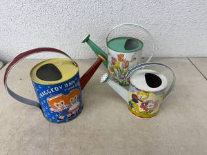 lot 20 image: Vintage Metal Watering Cans