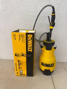 lot 25 image: DeWalt 2 Gallon Sprayer