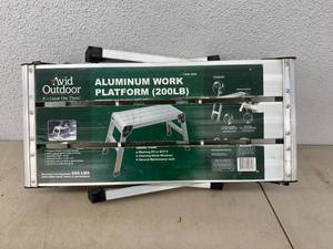 lot 28 image: Aluminum Work Platform