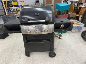 UniFlame Propane Grill With Tank