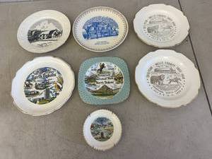 lot 44 image: North Dakota Collectible Plates