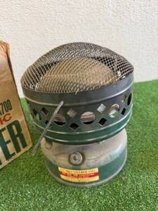 lot 63 image: Coleman Catalytic 5000 BTU Heater