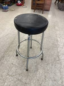 lot 70 image: Shop Stool