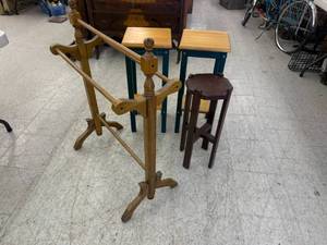 lot 73 image: Plant Stands & Quilt Rack