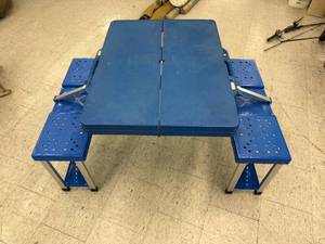 lot 87 image: Portable Picnic Table