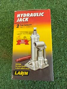 lot 89 image: 2 Ton Hydraulic Jack
