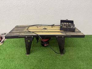 lot 119 image: Craftsman Router & Bits