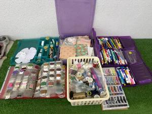 lot 125 image: Craft & Sewing Supplies